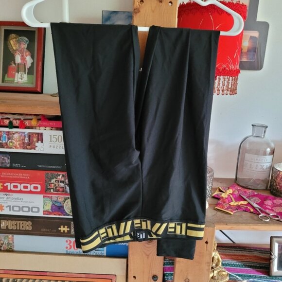 LF Los Angeles 2 piece crop top legging stretchy black and yellow suit -XS - Picture 6 of 7